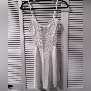 Flora Nikrooz White Showstopper Chemise